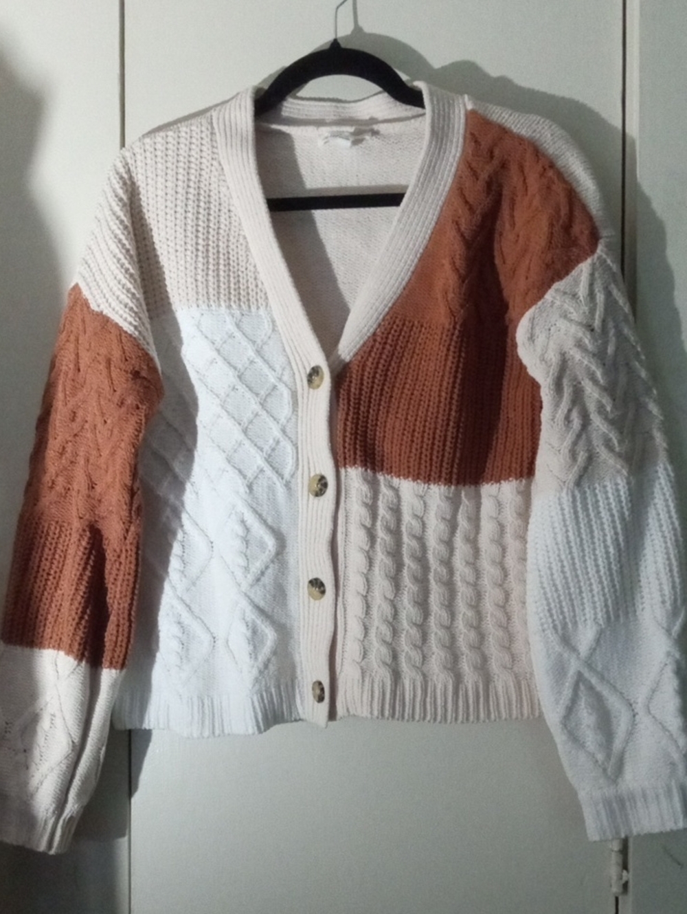 Derek Heart Colorblock Cable-Knit Cardigan in Cream and Brown-Tan Large